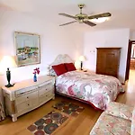 Vila Vista Del Mar - Oceanfront Luxury With Private Pool *