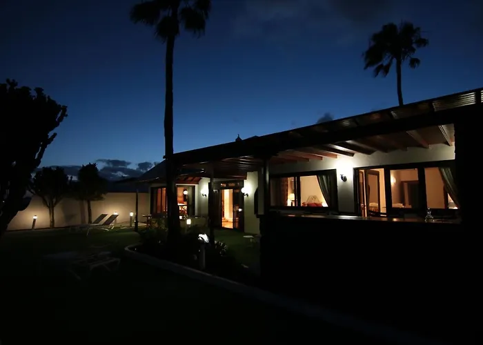 וילה Vista Del Mar - Oceanfront Luxury With Private Pool קוסטה טגוויסה