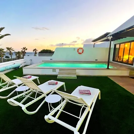 Vista Del Mar - Oceanfront Luxury With Private Pool Costa Teguise