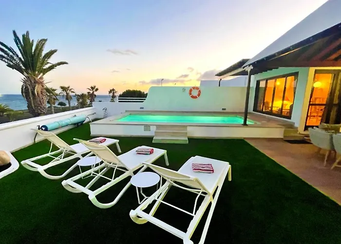 Vista Del Mar - Oceanfront Luxury With Private Pool Costa Teguise